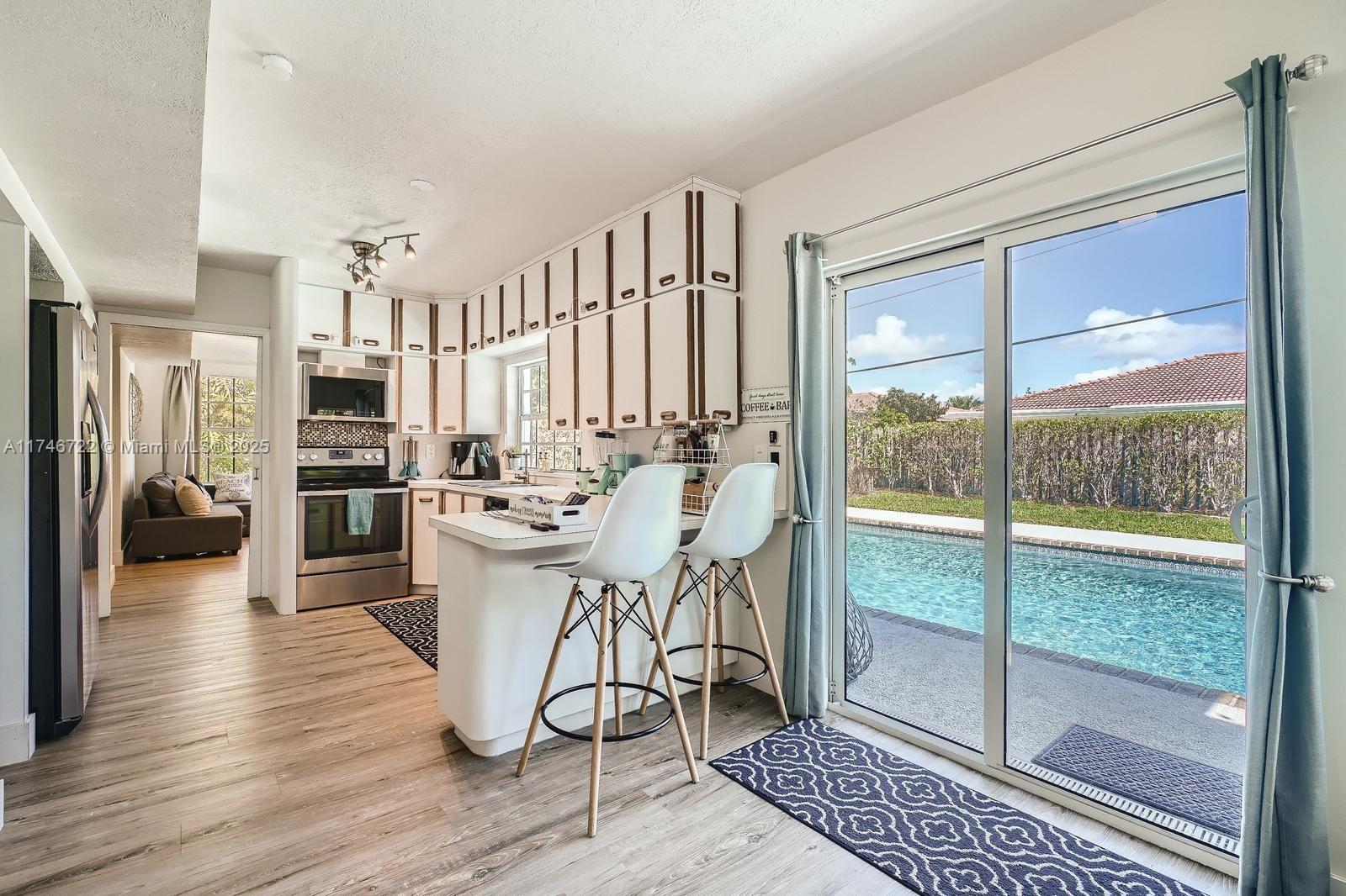 Homes for sale in Lighthouse Point, FL | 3830 Ne 22Nd Ter, Lighthouse Point, FL 33064 | MLS# A11746722