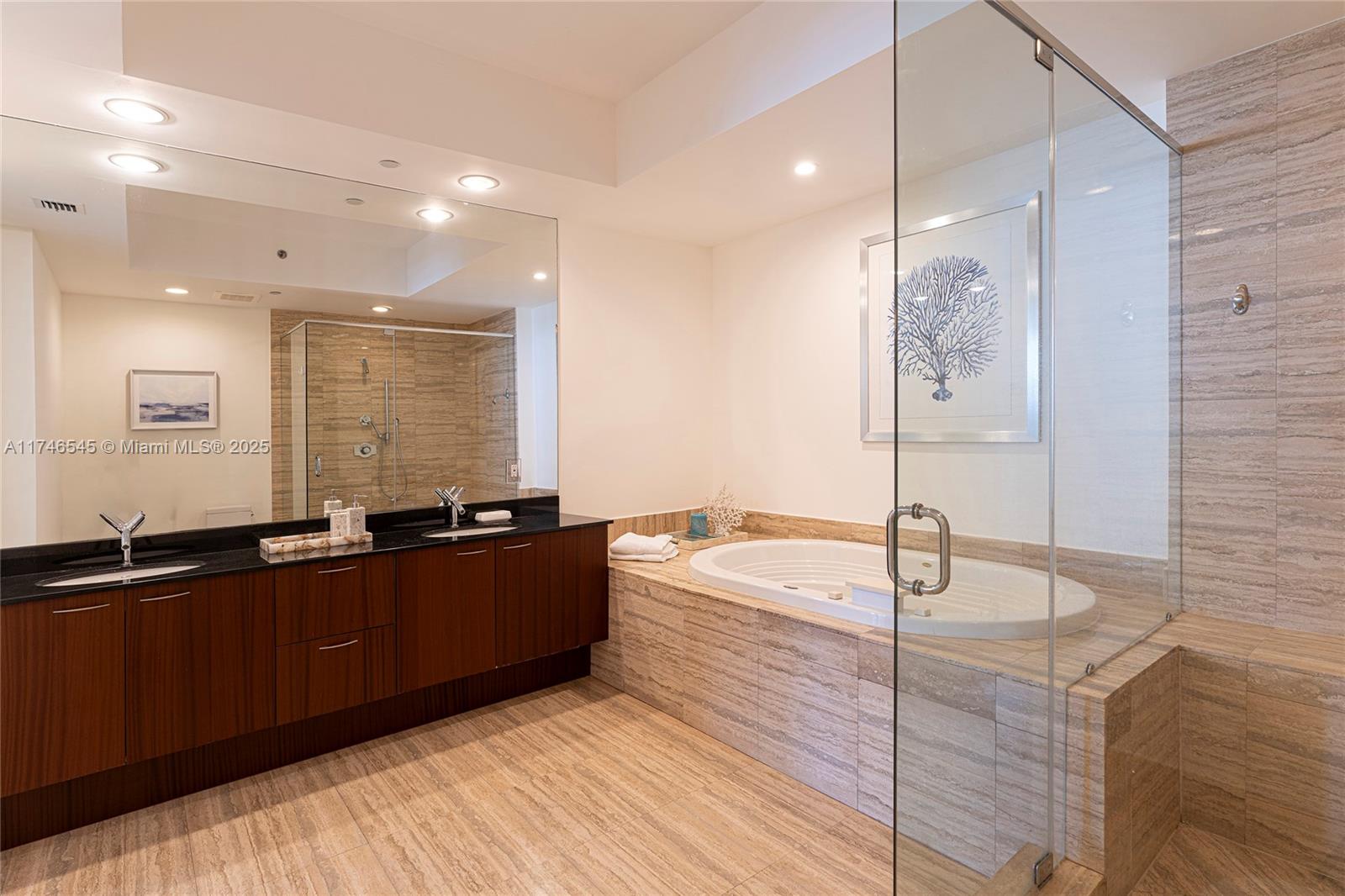 15901 Collins Ave #903, Sunny Isles Beach FL 33160