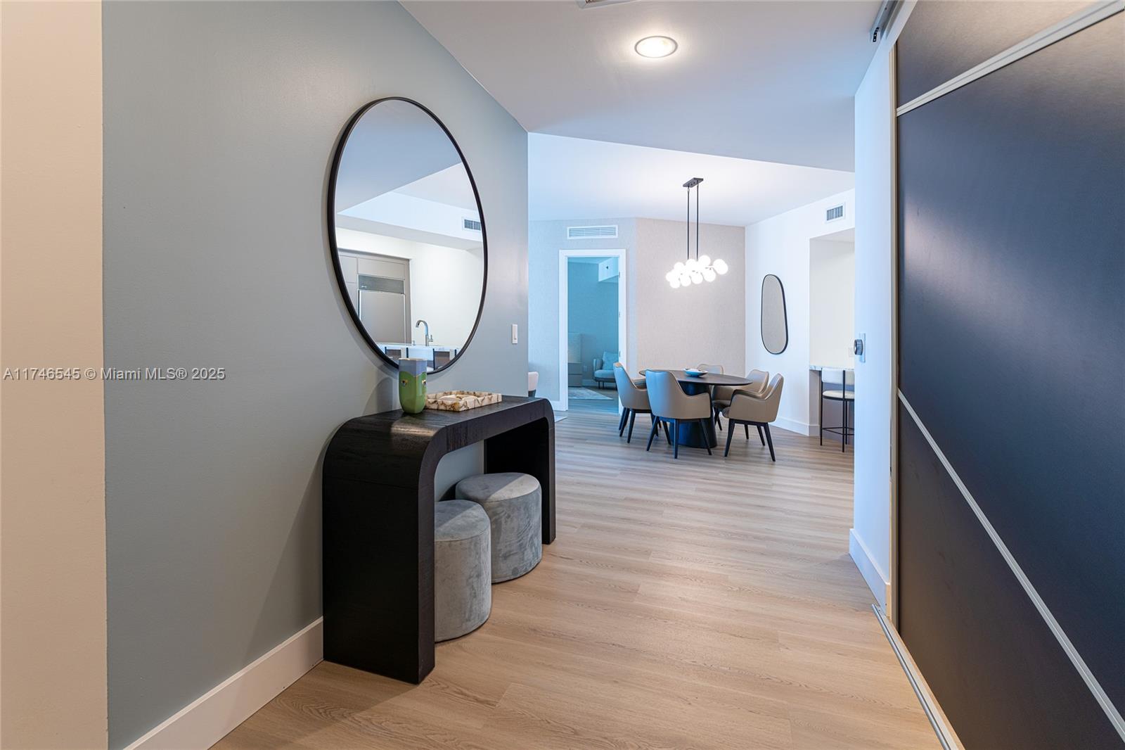 15901 Collins Ave #903, Sunny Isles Beach FL 33160
