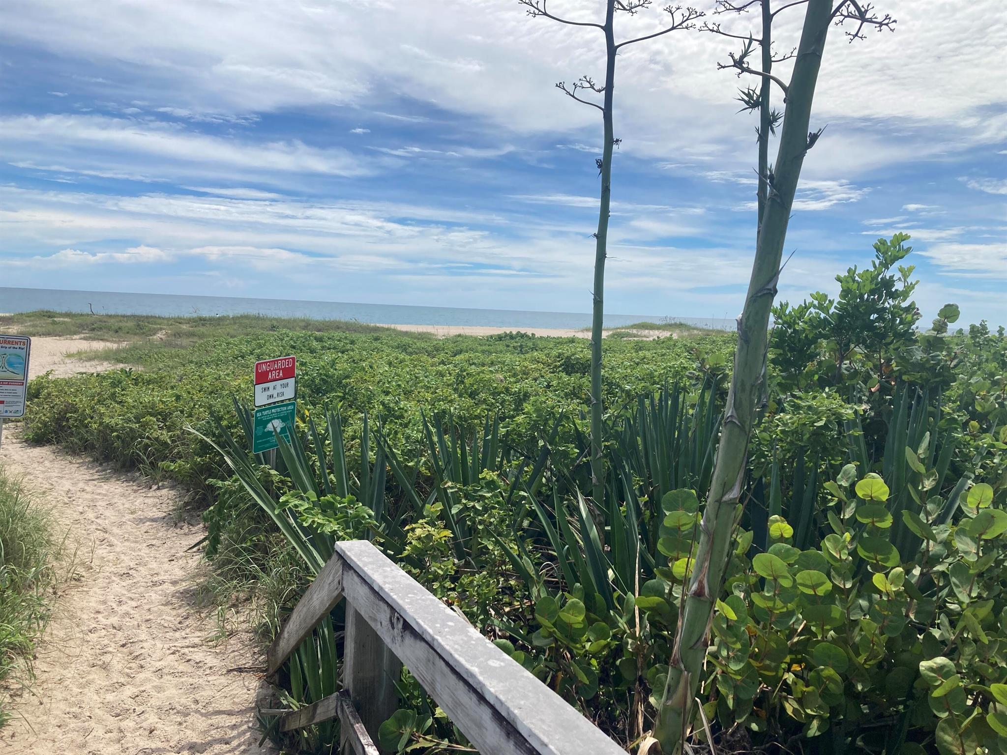 Homes for sale in Vero Beach, FL | 950 Sandpiper Lane #1, Vero Beach, FL 32963 | MLS# R11063516