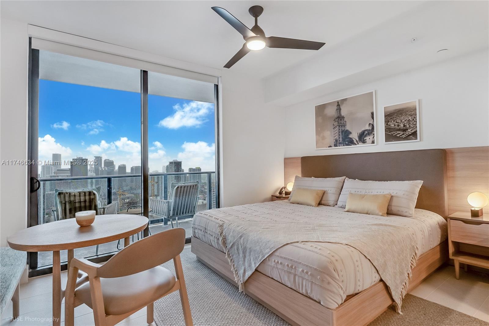 listing main picture