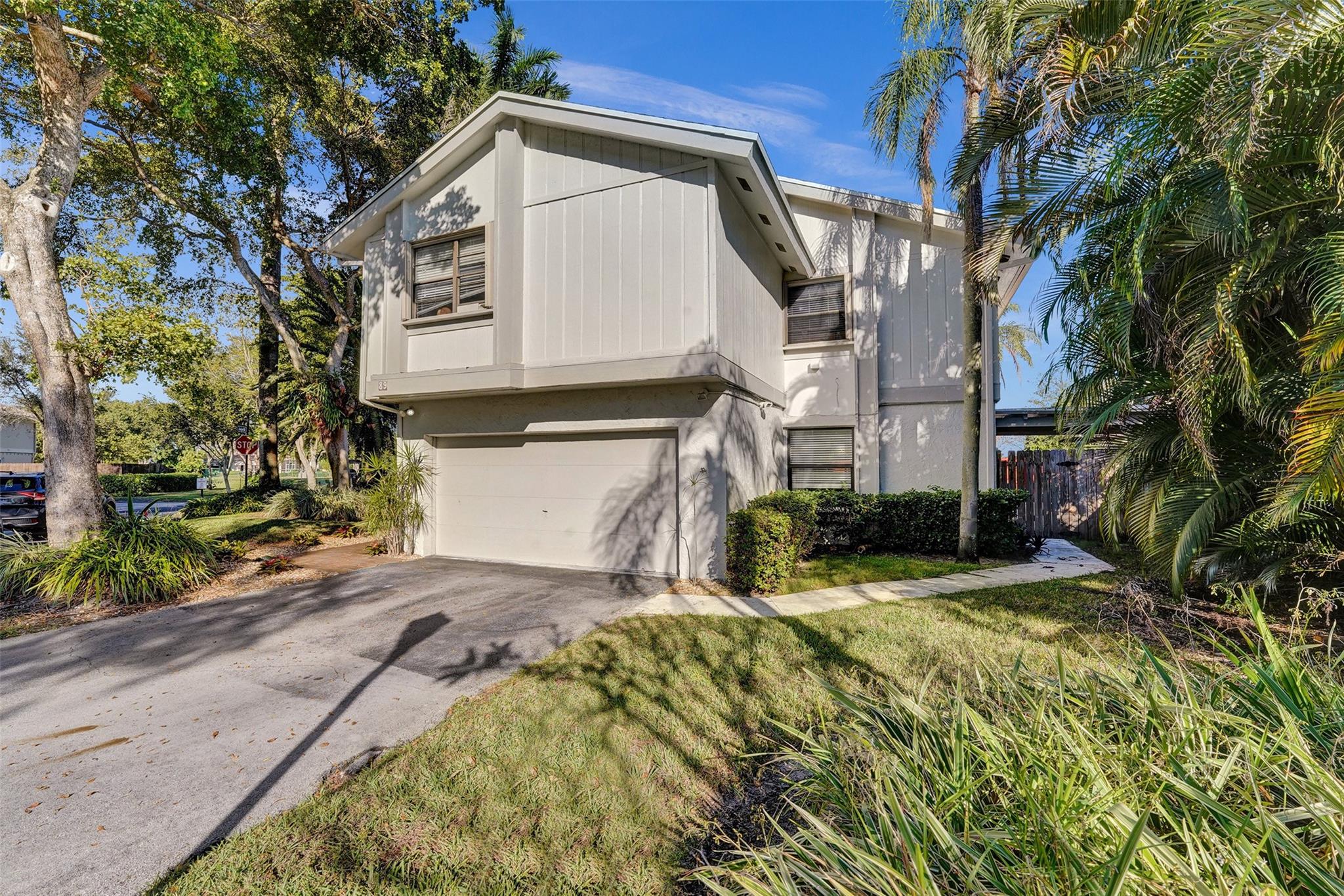 89 Juniper Rd Hollywood FL 33021 | F10487677