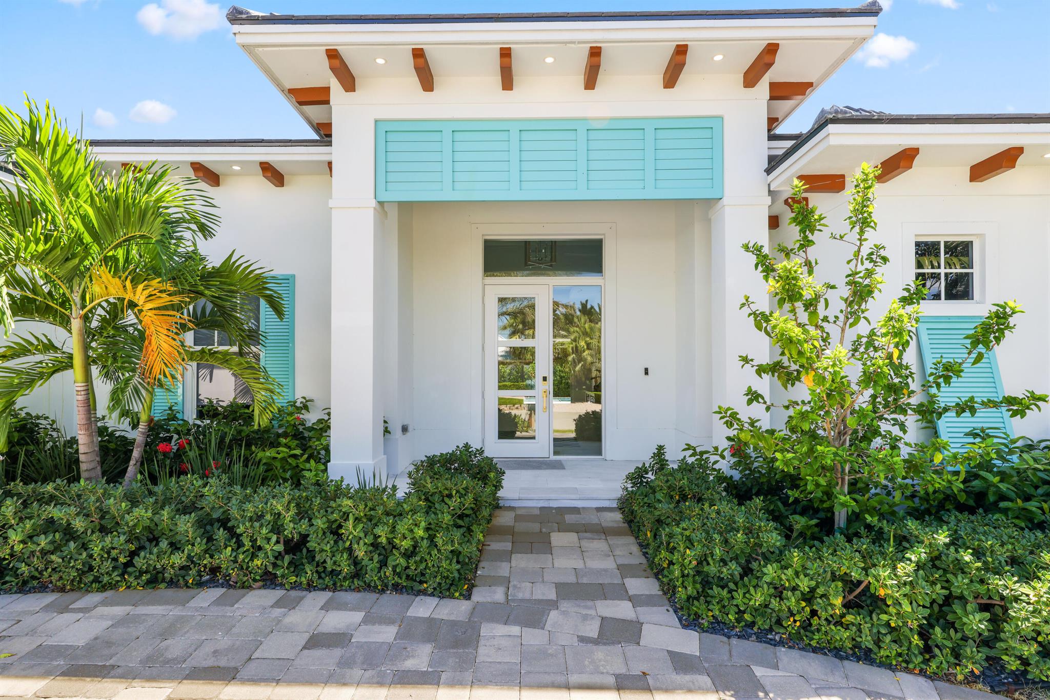 Homes for sale in Singer Island, FL | 1071 Powell Dr, Singer Island, FL 33404 | MLS# R11063680