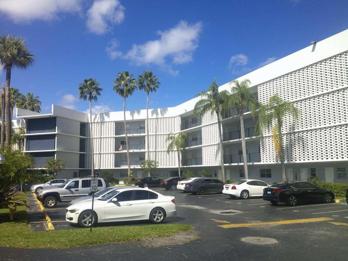 Homes for sale in Miami, FL | 877 Ne 195th St #217, Miami, FL 33179 | MLS# F10487213