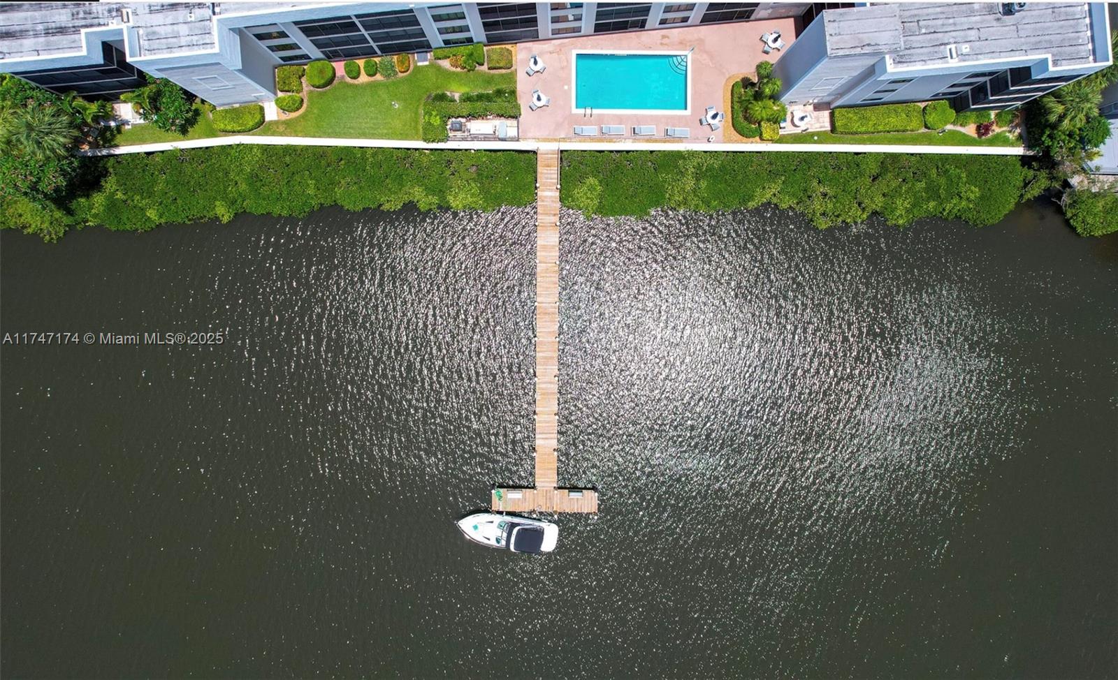 Homes for sale in South Palm Beach, FL | 3525 S Ocean Blvd #203, South Palm Beach, FL 33480 | MLS# A11747174