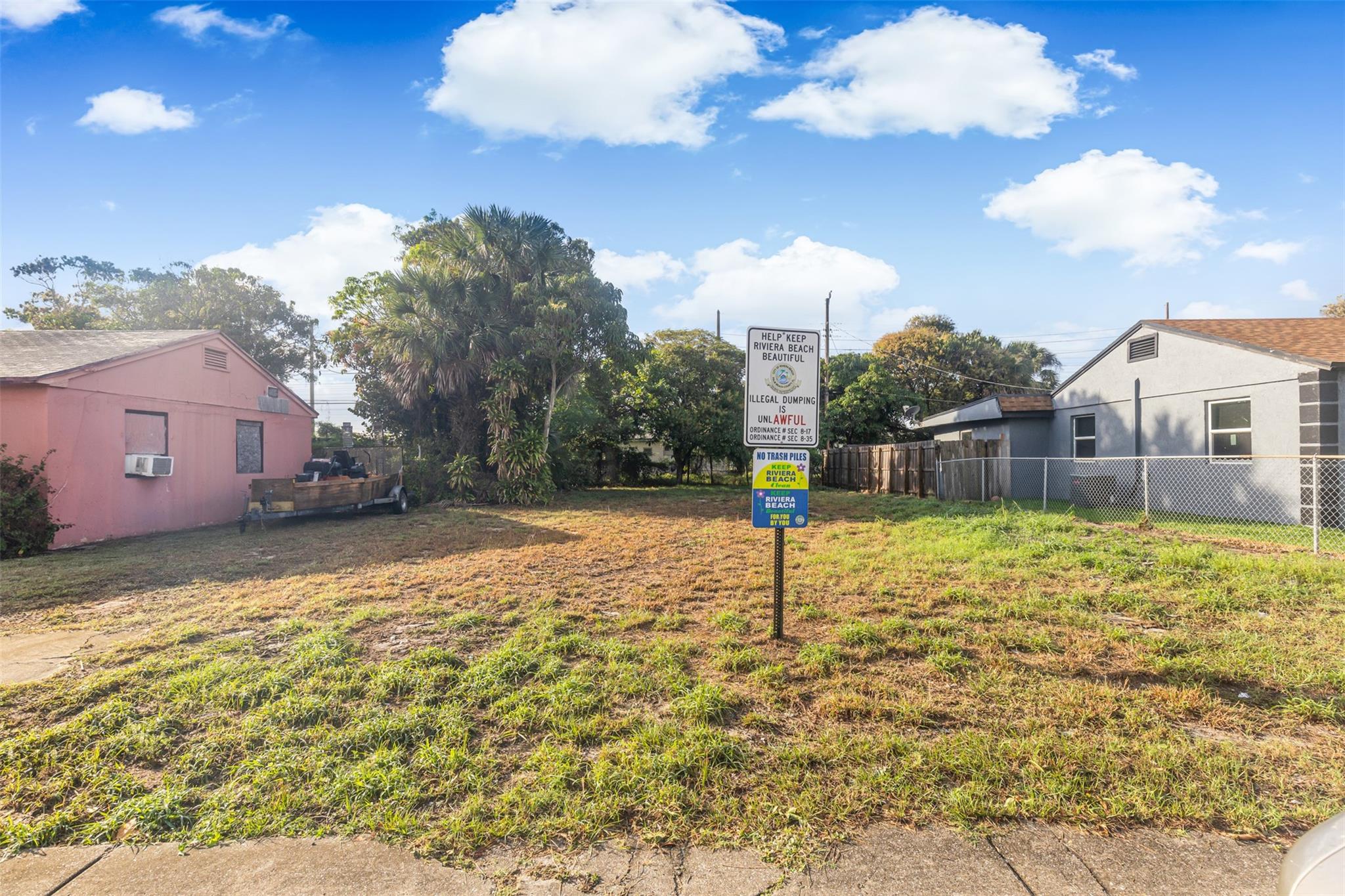 Homes for sale in Riviera Beach, FL | 555 W 2Nd St, Riviera Beach, FL 33404 | MLS# F10487960