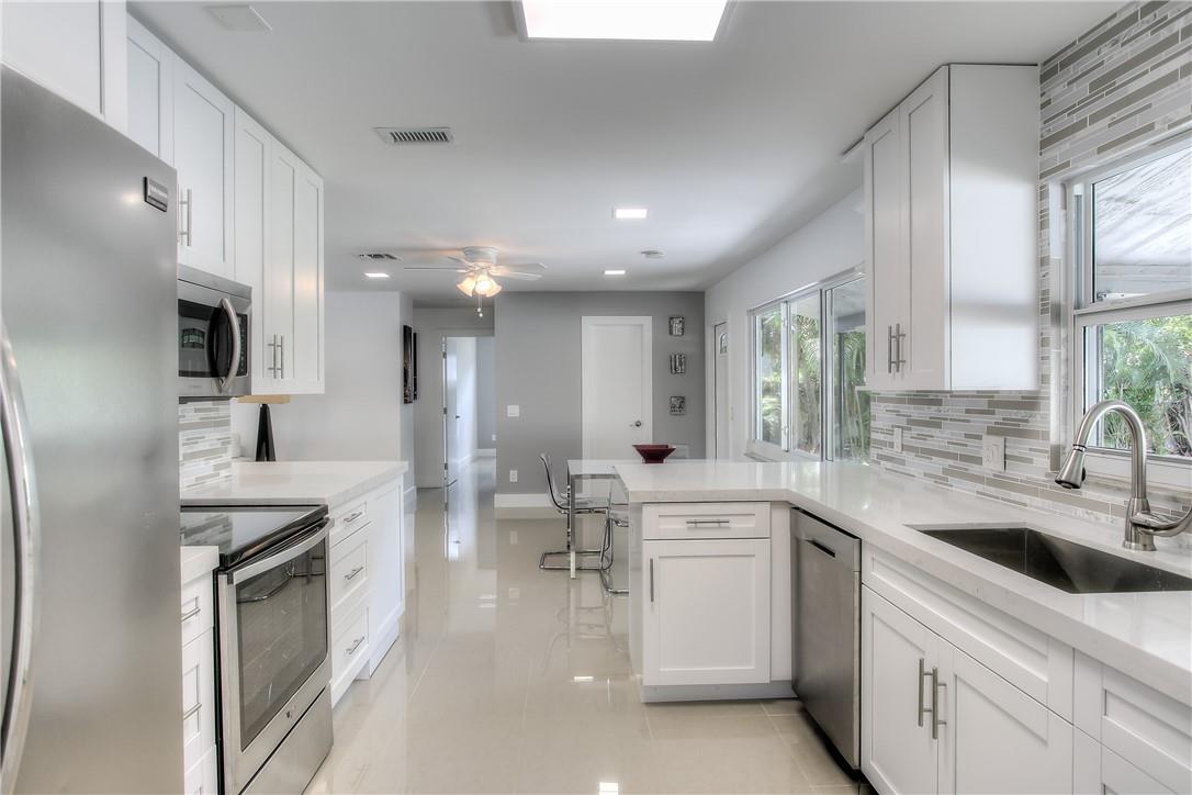 Homes for sale in Fort Lauderdale, FL | 4500 Sw 38Th Ter, Fort Lauderdale, FL 33312 | MLS# F10488218