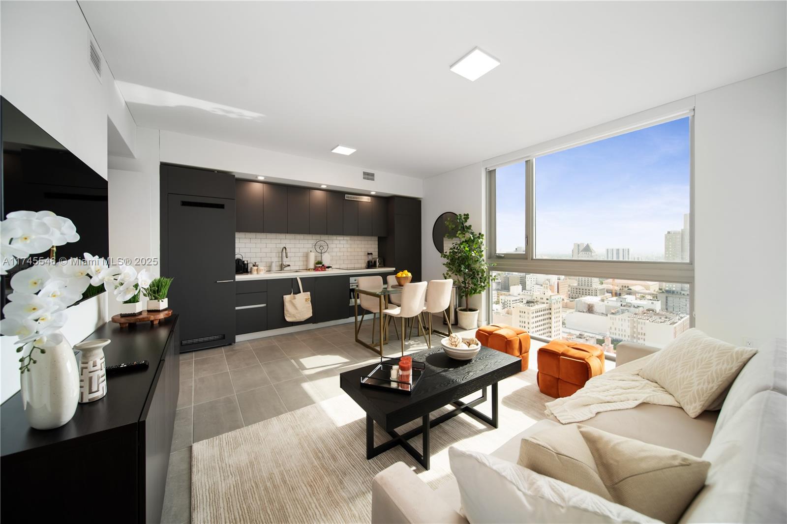 Condo for Sale in Miami, FL