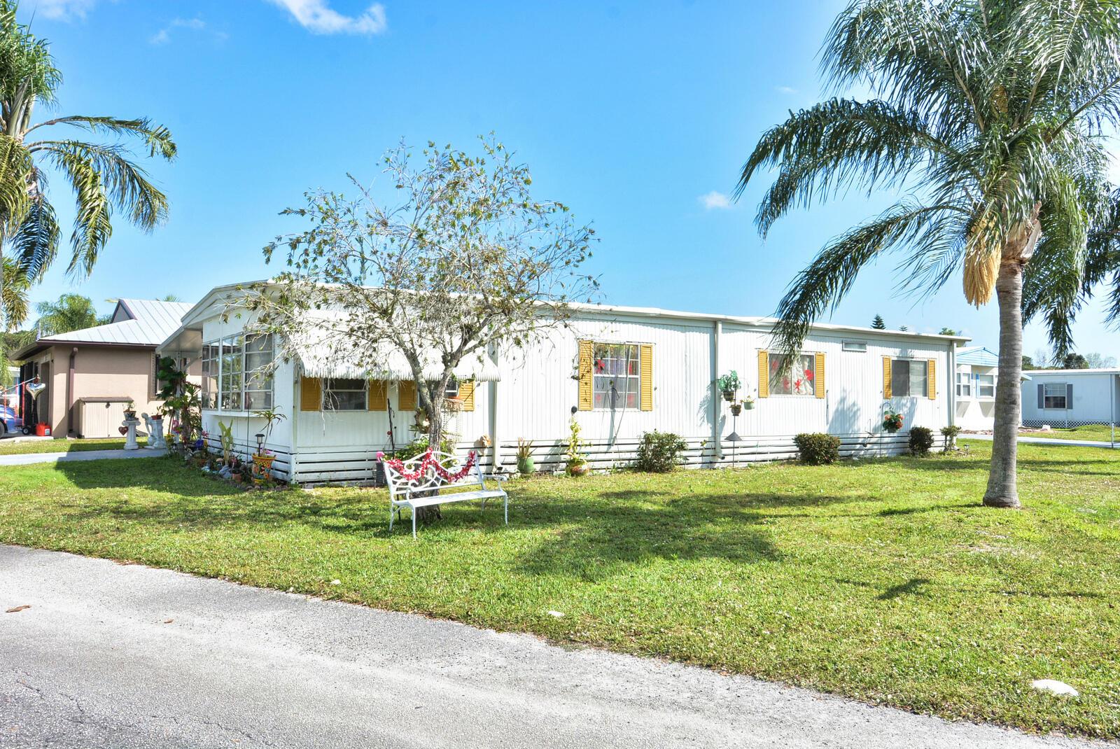 Homes for sale in Port St Lucie, FL | 1 Juan Carlos Lane, Port St Lucie, FL 34952 | MLS# R11064663