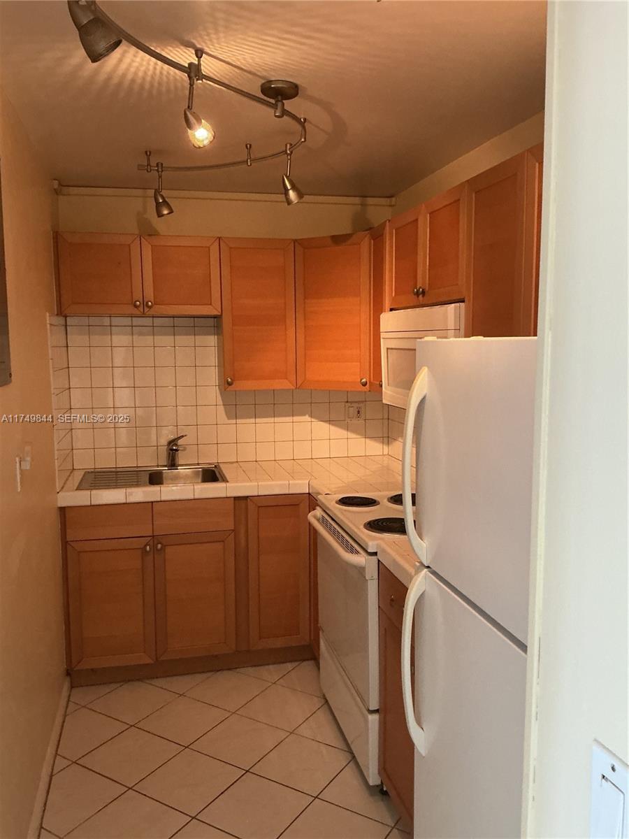 Homes for sale in Fort Lauderdale, FL | 200 S Birch Rd #404, Fort Lauderdale, FL 33316 | MLS# A11749844