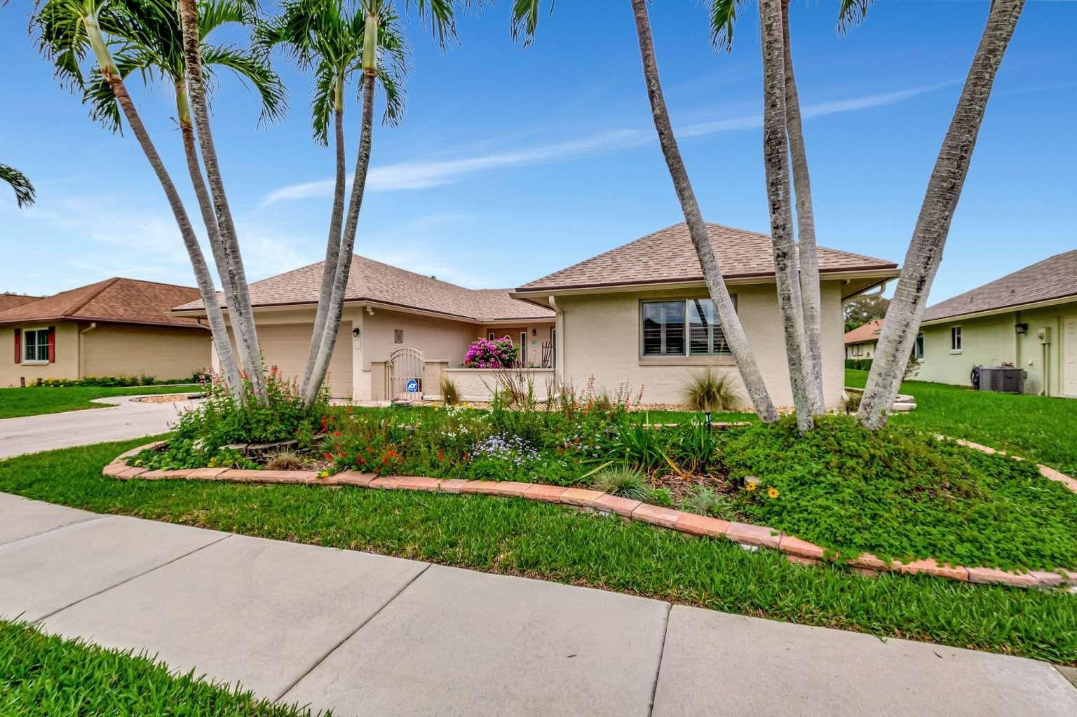 10265 Greentrail Dr N Boynton Beach FL 33436 | F10487589