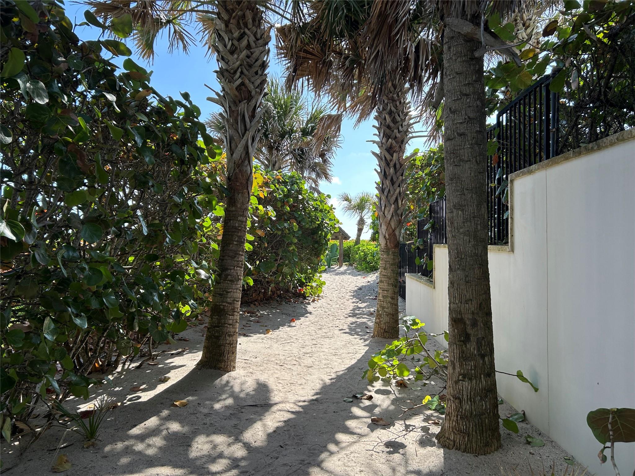 Homes for sale in Vero Beach, FL | 1485 Pelican Ln, Vero Beach, FL 32963 | MLS# F10488414