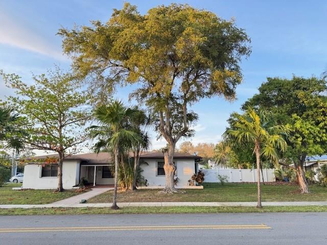 46 Sw 7th St Dania Beach FL 33004 | F10487722