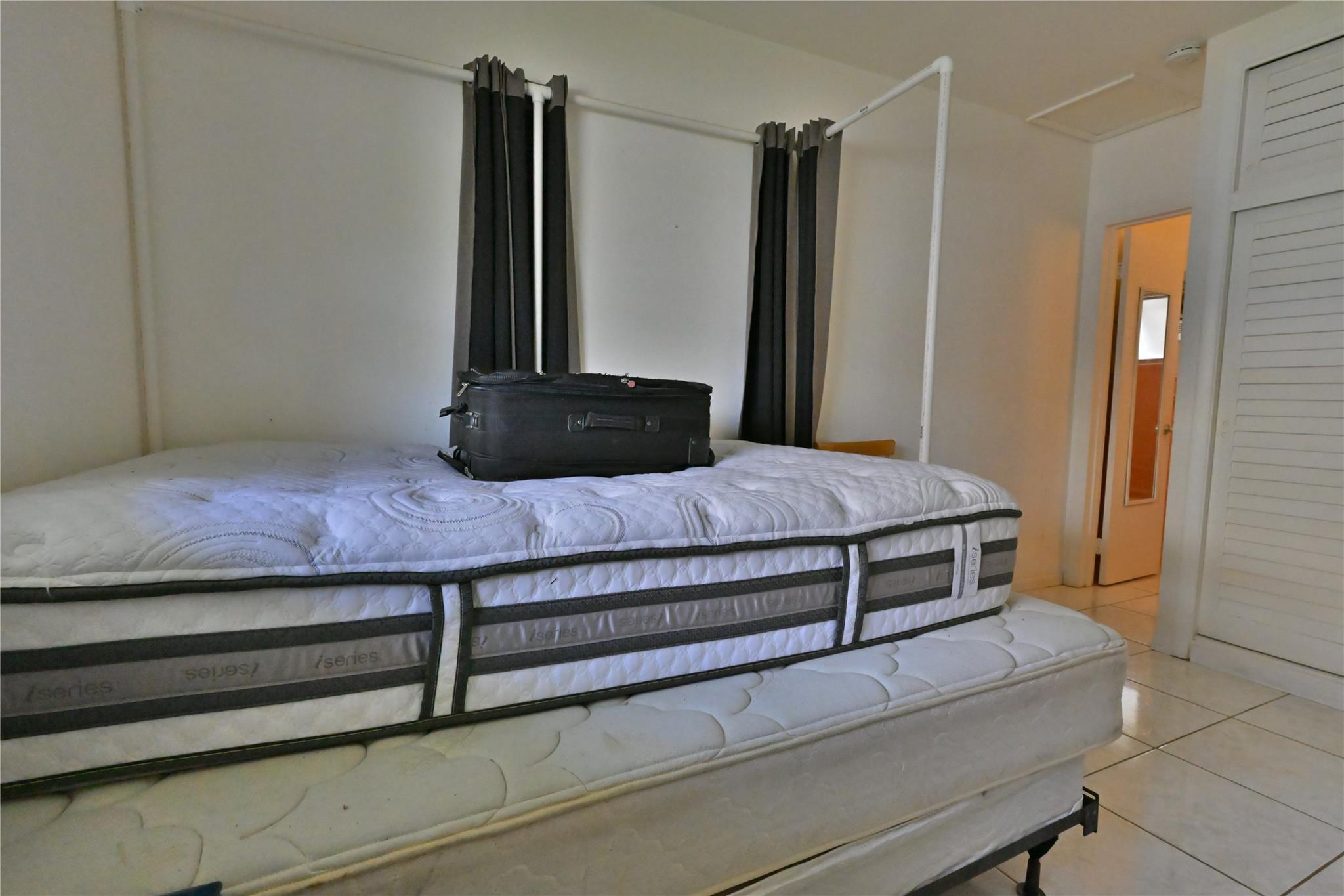 Homes for sale in Hollywood, FL | 2222 Taylor St #11, Hollywood, FL 33020 | MLS# F10488471