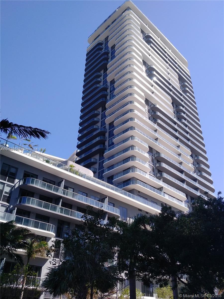 Apartamento à Venda em Miami, FL