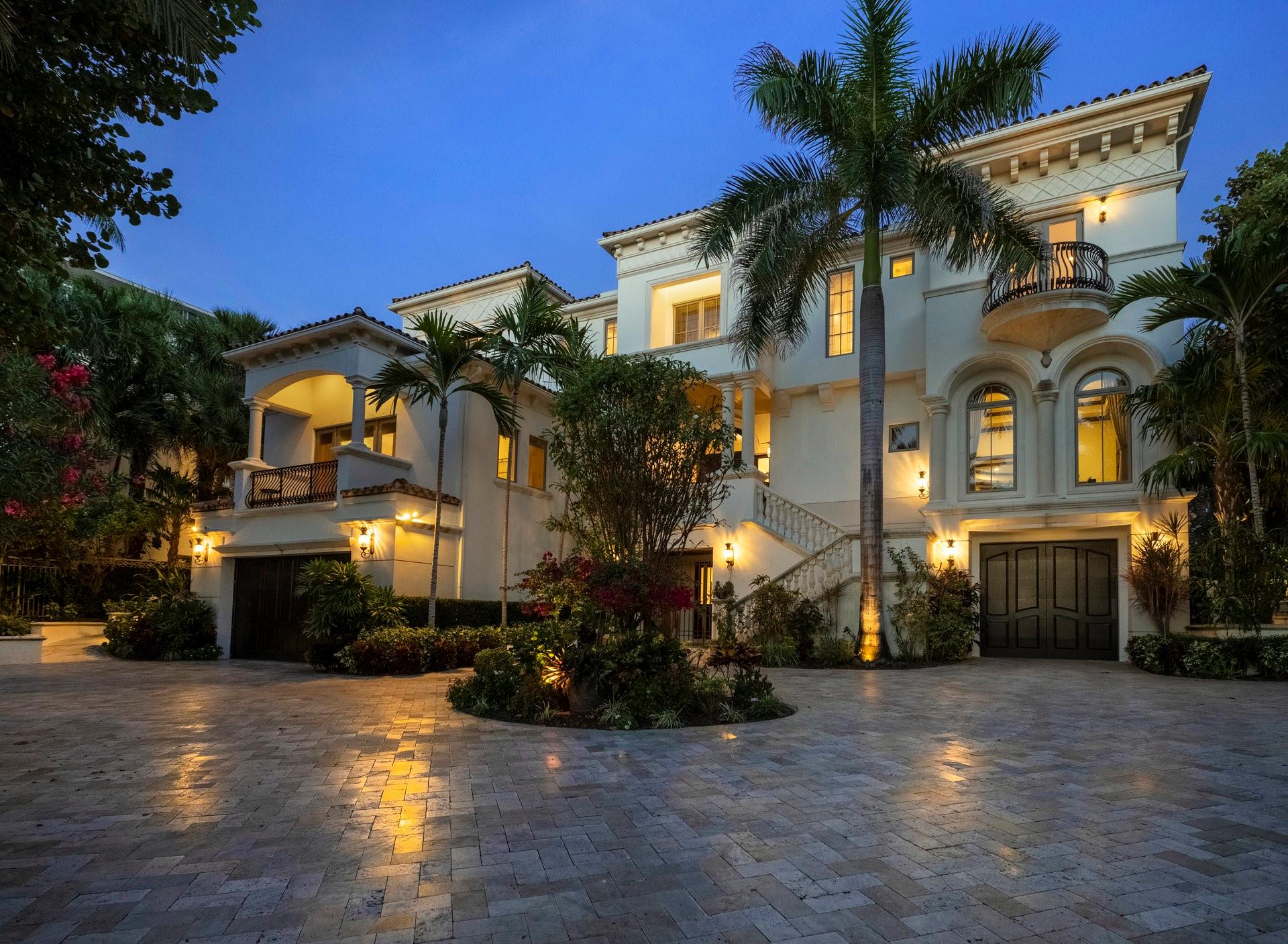 Homes for sale in Hillsboro Beach, FL | 1011 Hillsboro Mile, Hillsboro Beach, FL 33062 | MLS# F10487825