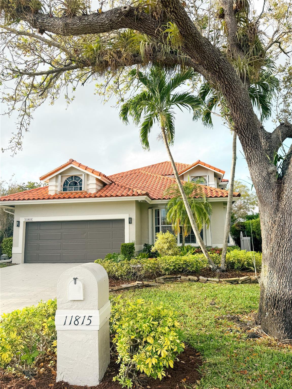 11815 Highland Pl Coral Springs FL 33071 | F10488747