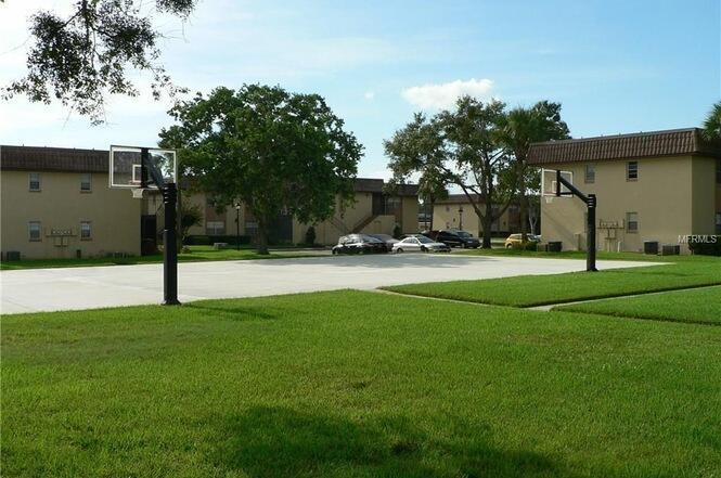 Homes for sale in Winter Garden, FL | 142 Windtree Lane #202, Winter Garden, FL 34787 | MLS# R11065560