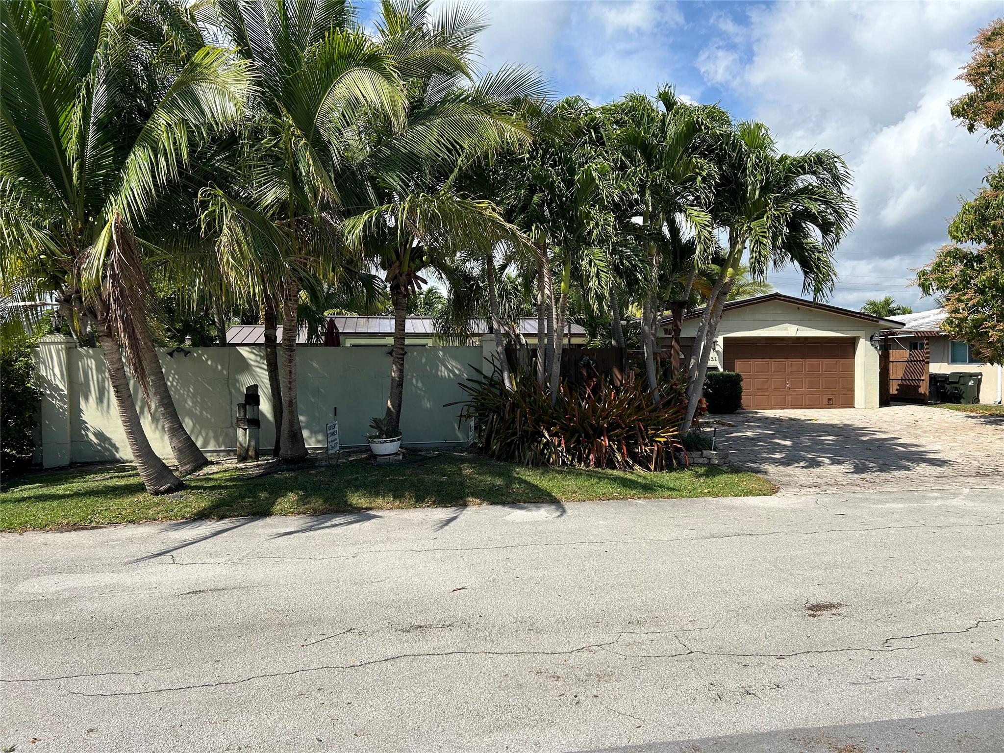 Coral Ridge Isles