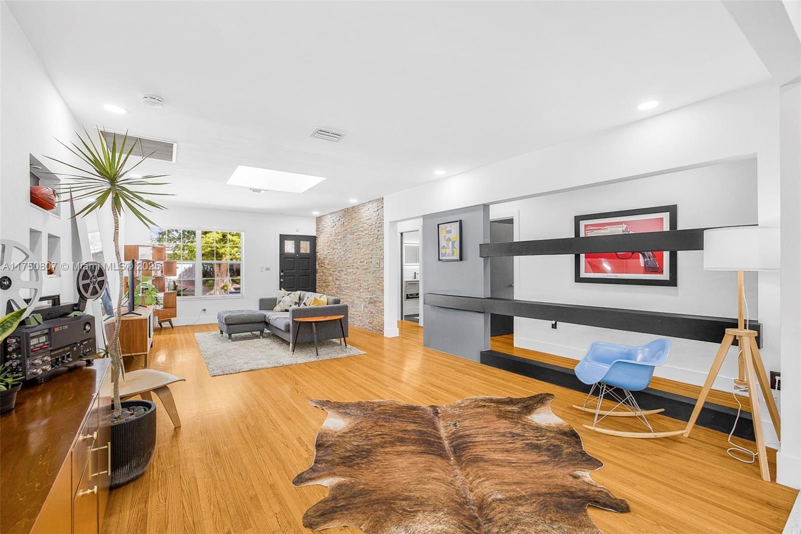 1556 Palermo Ave, Coral Gables FL 33134