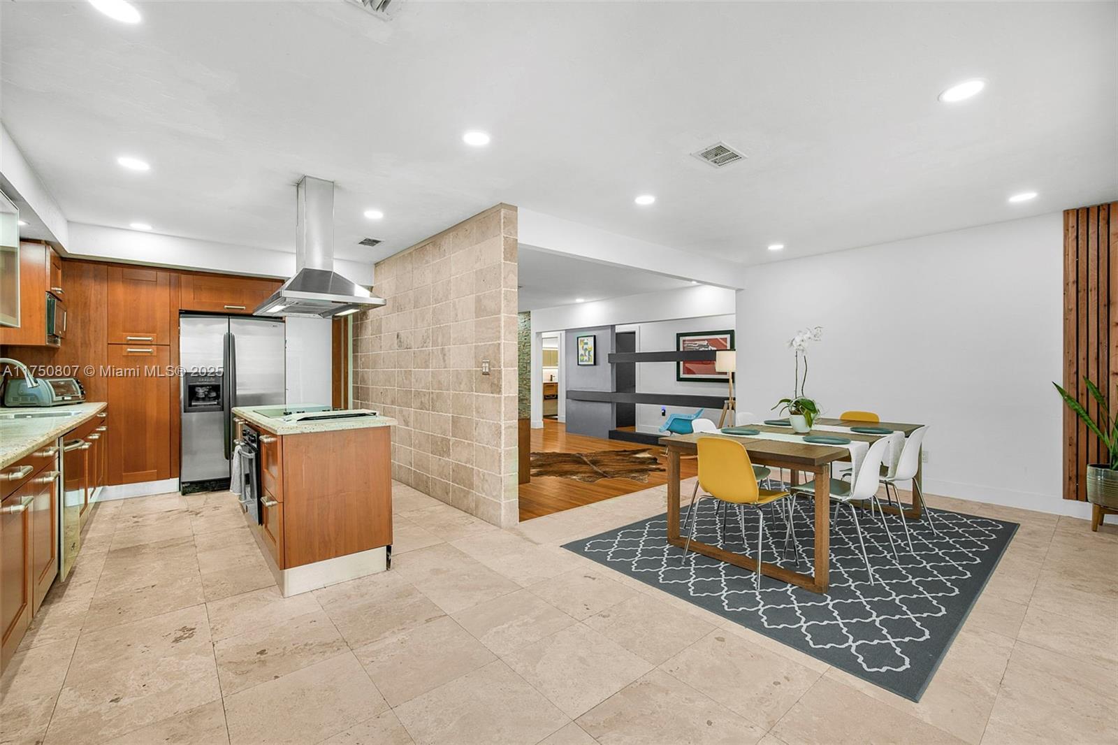 1556 Palermo Ave, Coral Gables FL 33134