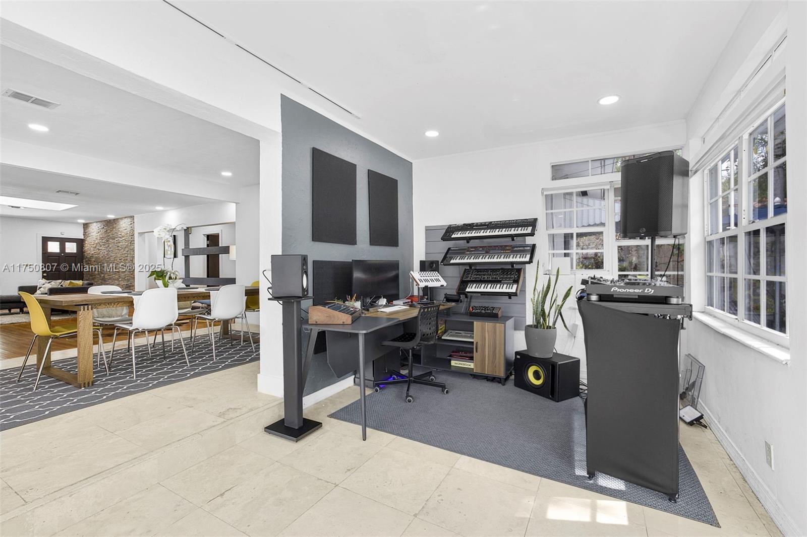 1556 Palermo Ave, Coral Gables FL 33134