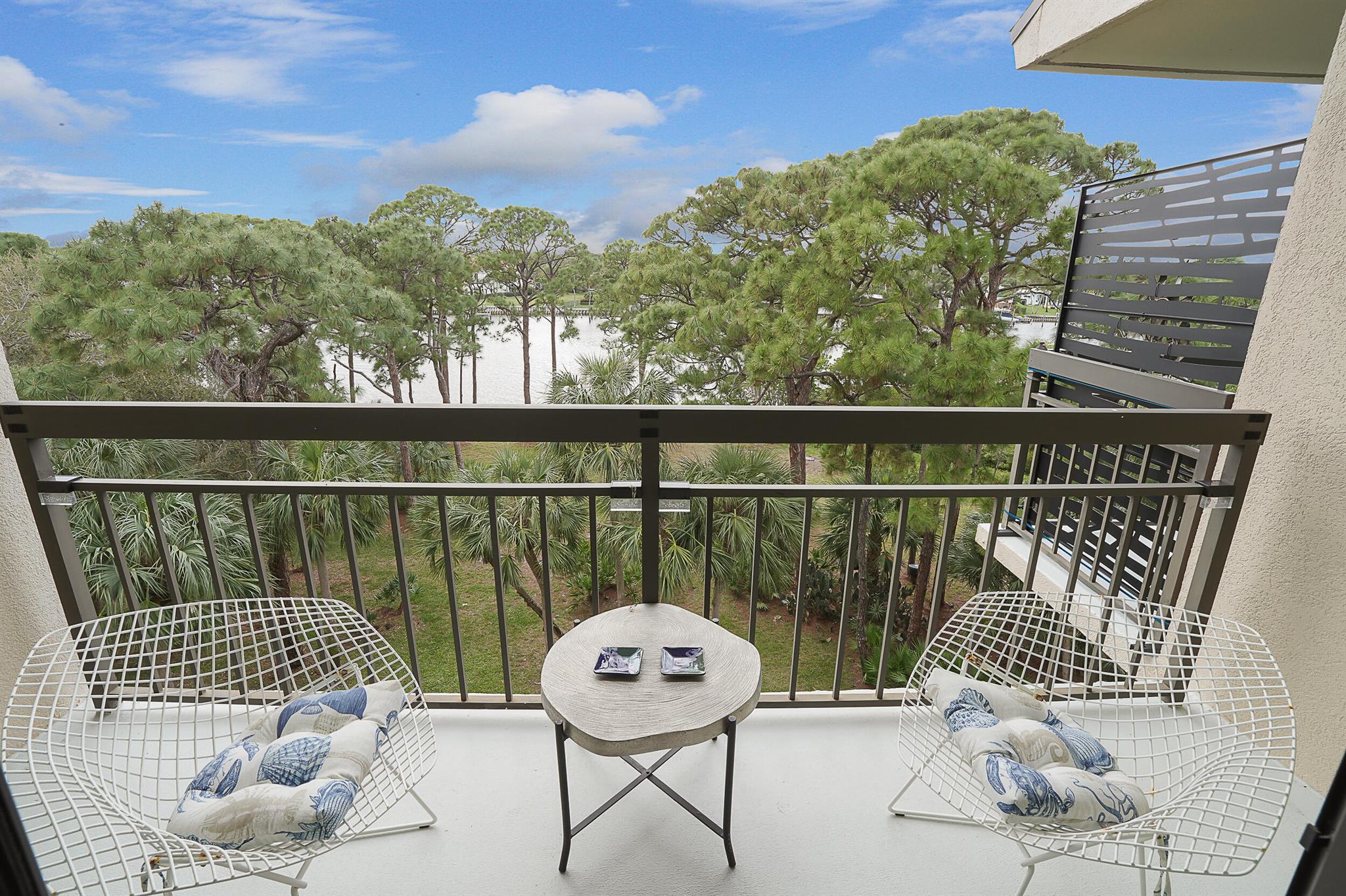 Image to showcase the property located at 2101 Marina Isle Way 503