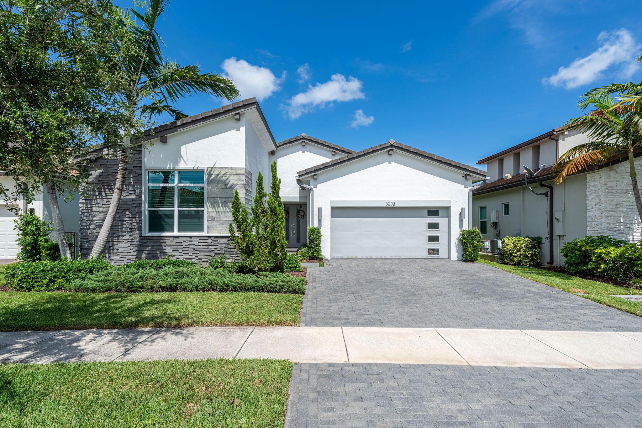 5083 Beland Drive Lake Worth FL 33467 | R11065874