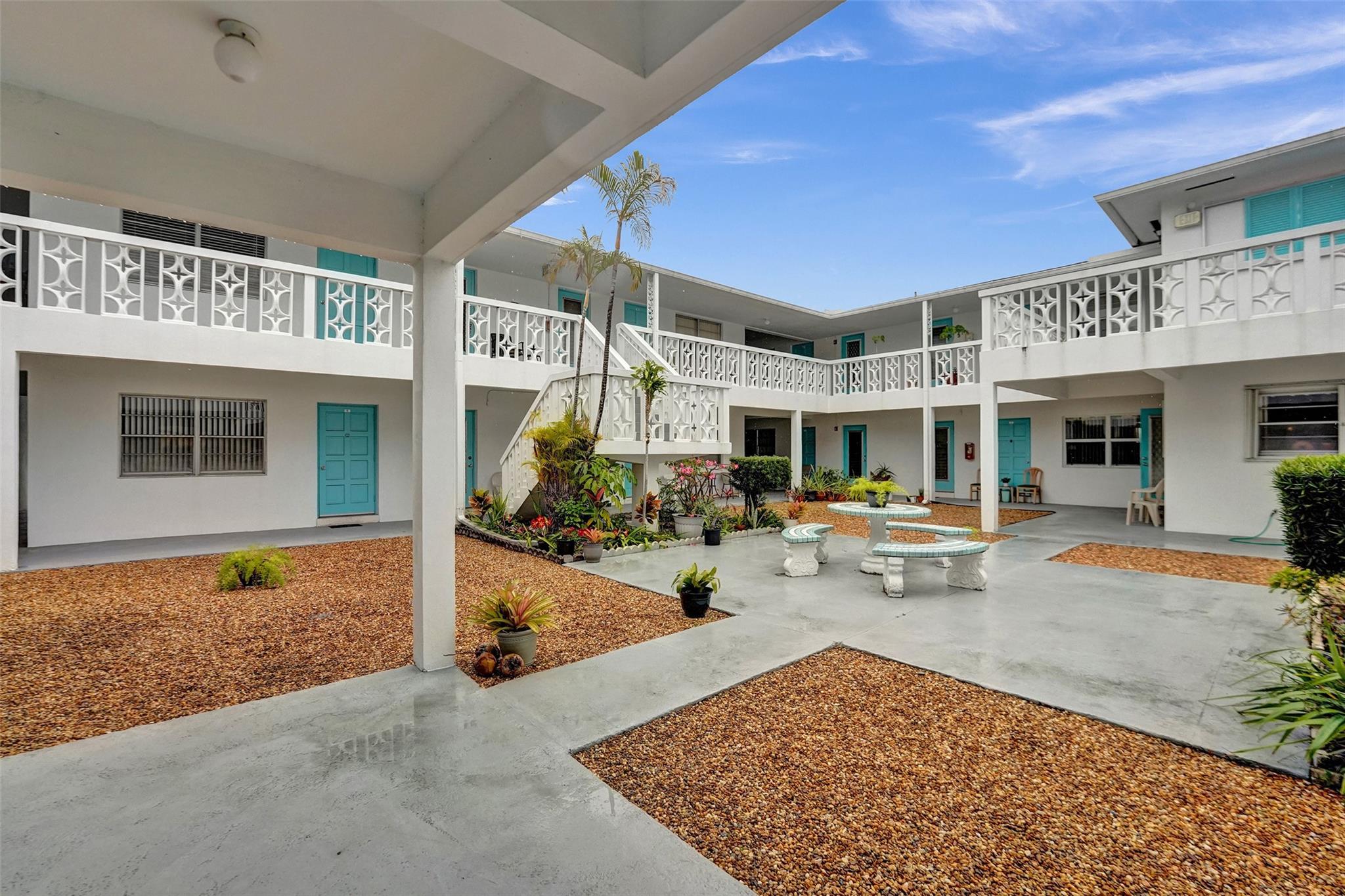 Homes for sale in Hollywood, FL | 1833 Monroe St #20, Hollywood, FL 33020 | MLS# F10488884