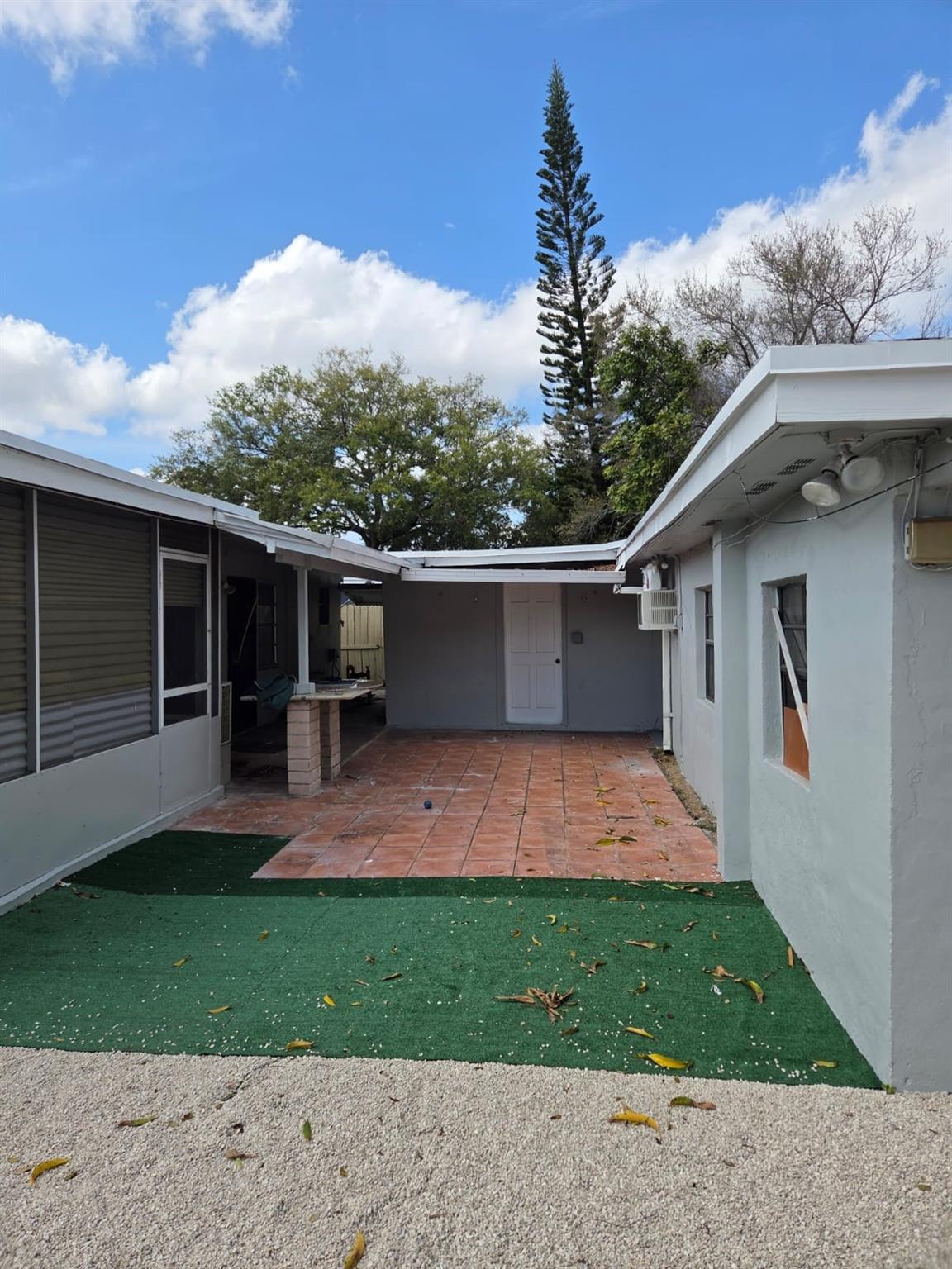 Homes for sale in West Park, FL | 31 Edmund Rd, West Park, FL 33023 | MLS# F10489180