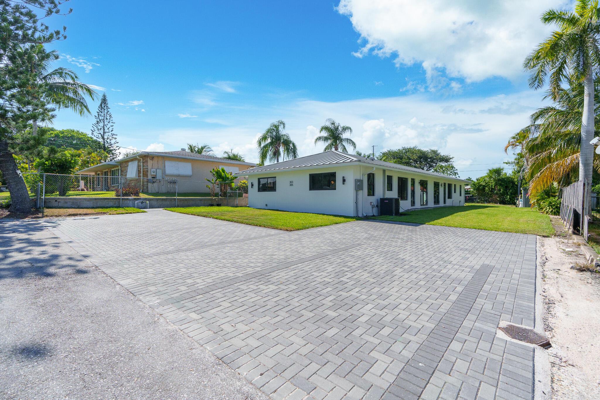 Homes for sale in Delray Beach, FL | 303/305 De Carie Street, Delray Beach, FL 33444 | MLS# R11066002