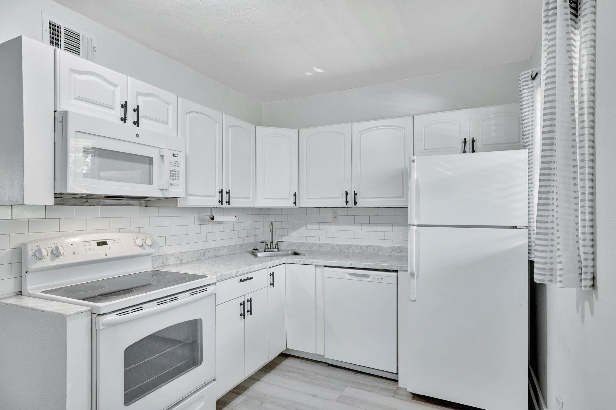 Homes for sale in Wilton Manors, FL | 2741 Ne 8th Ave #15, Wilton Manors, FL 33334 | MLS# F10488084