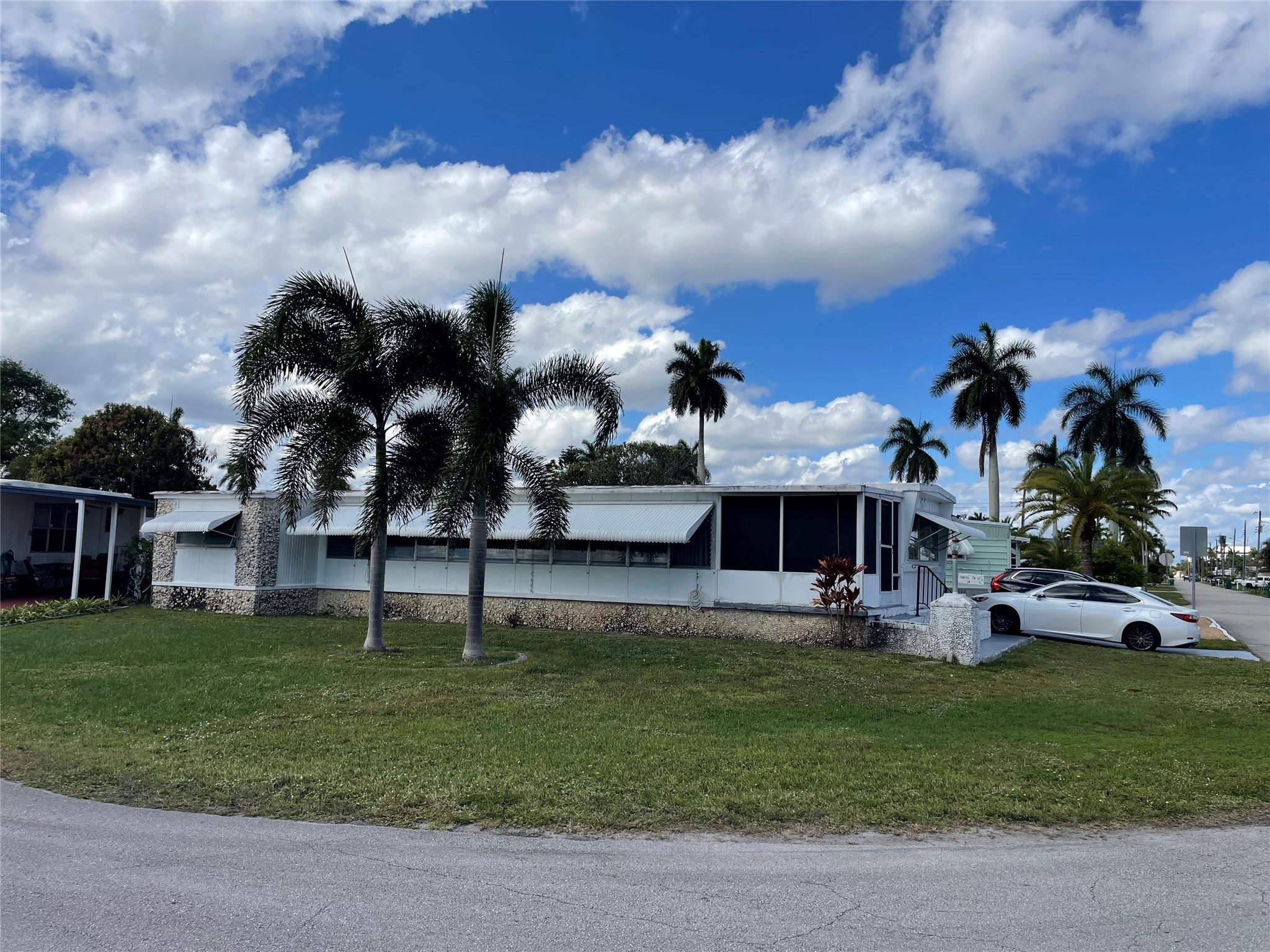 Homes for sale in Davie, FL | 8501 Sw 21st Ct, Davie, FL 33324 | MLS# F10489347