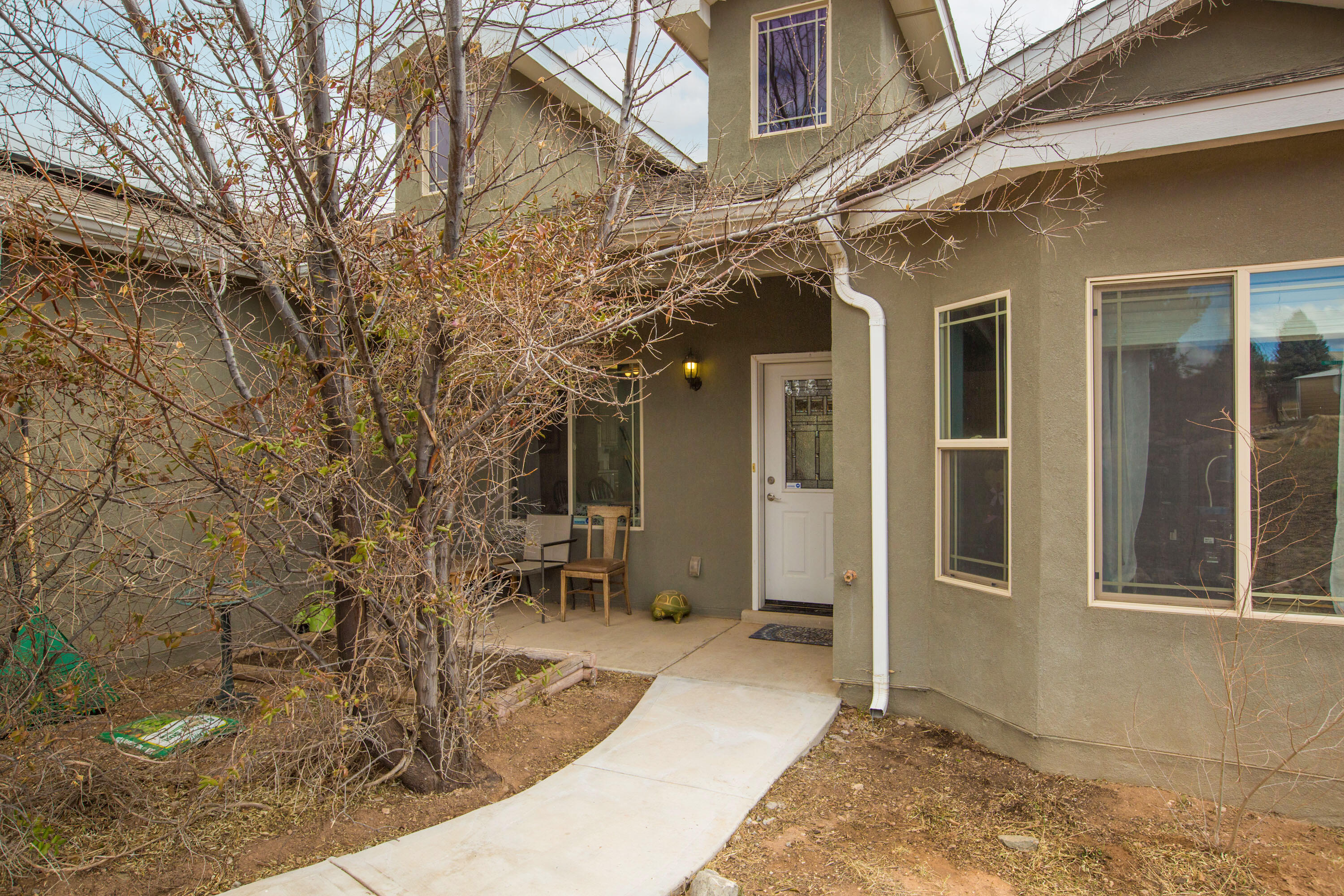 Homes for sale in Edgewood, NM | 11 Meadow Hills Loop, Edgewood, NM 87015 | MLS# 1079000