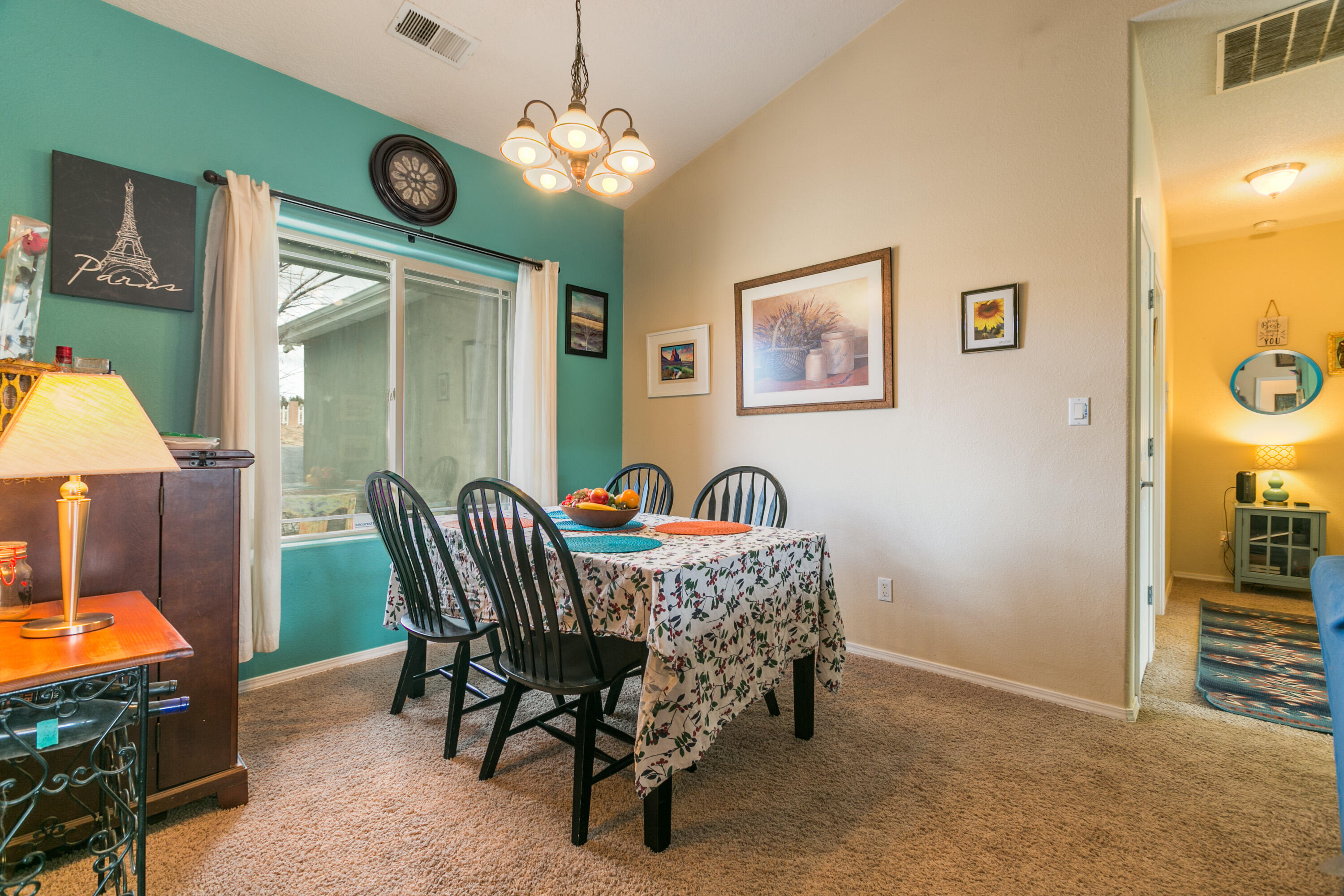 Homes for sale in Edgewood, NM | 11 Meadow Hills Loop, Edgewood, NM 87015 | MLS# 1079000