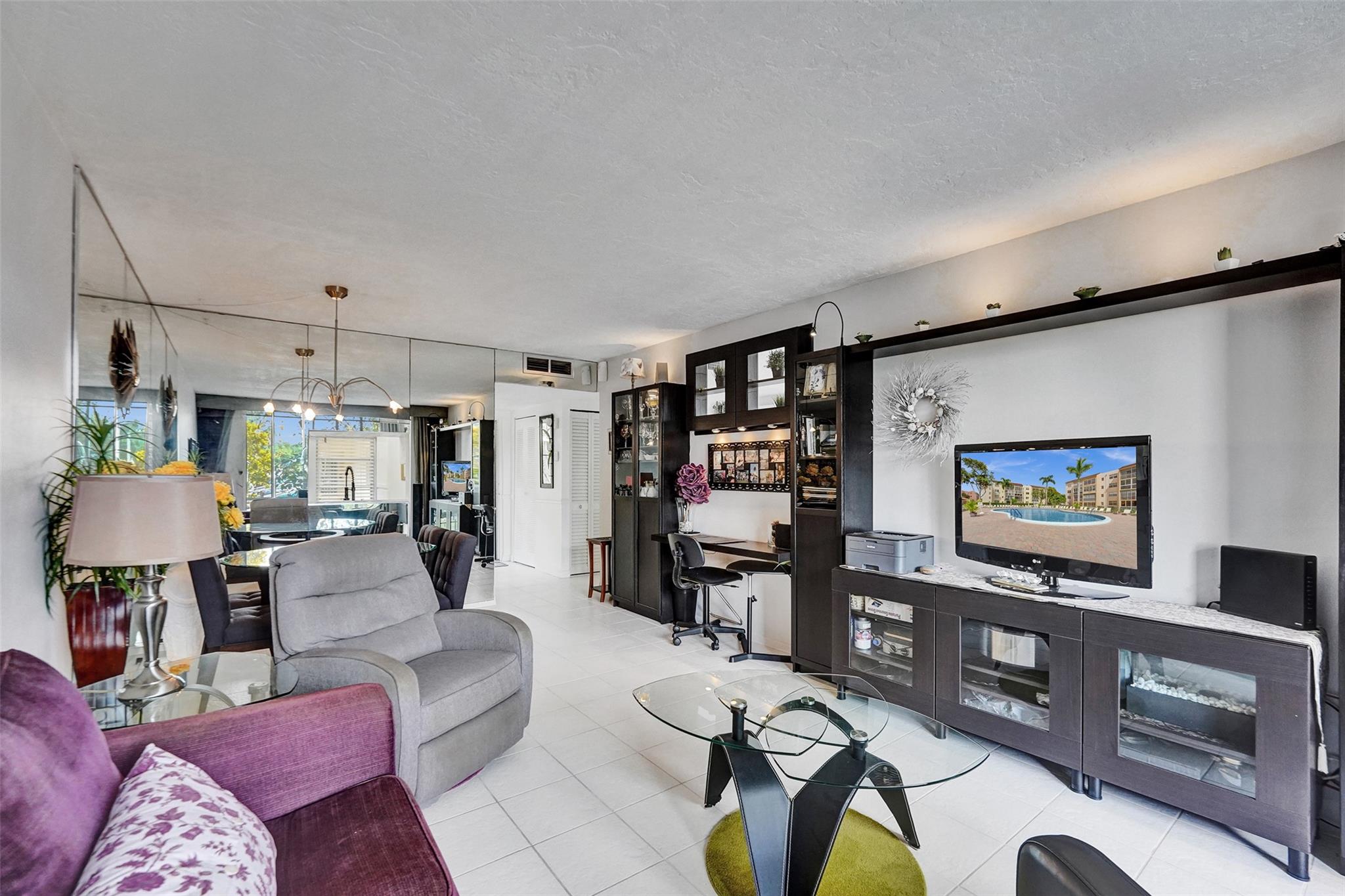 Homes for sale in Lauderdale Lakes, FL | 2831 Somerset Dr #107, Lauderdale Lakes, FL 33311 | MLS# F10489190