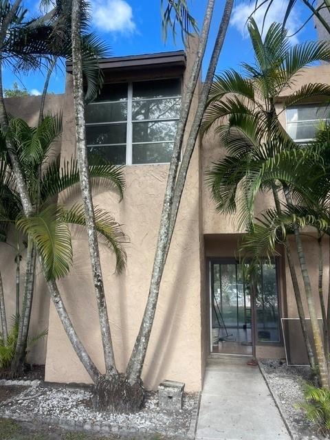 9441 Live Oak Pl Davie FL 33324 | F10489381