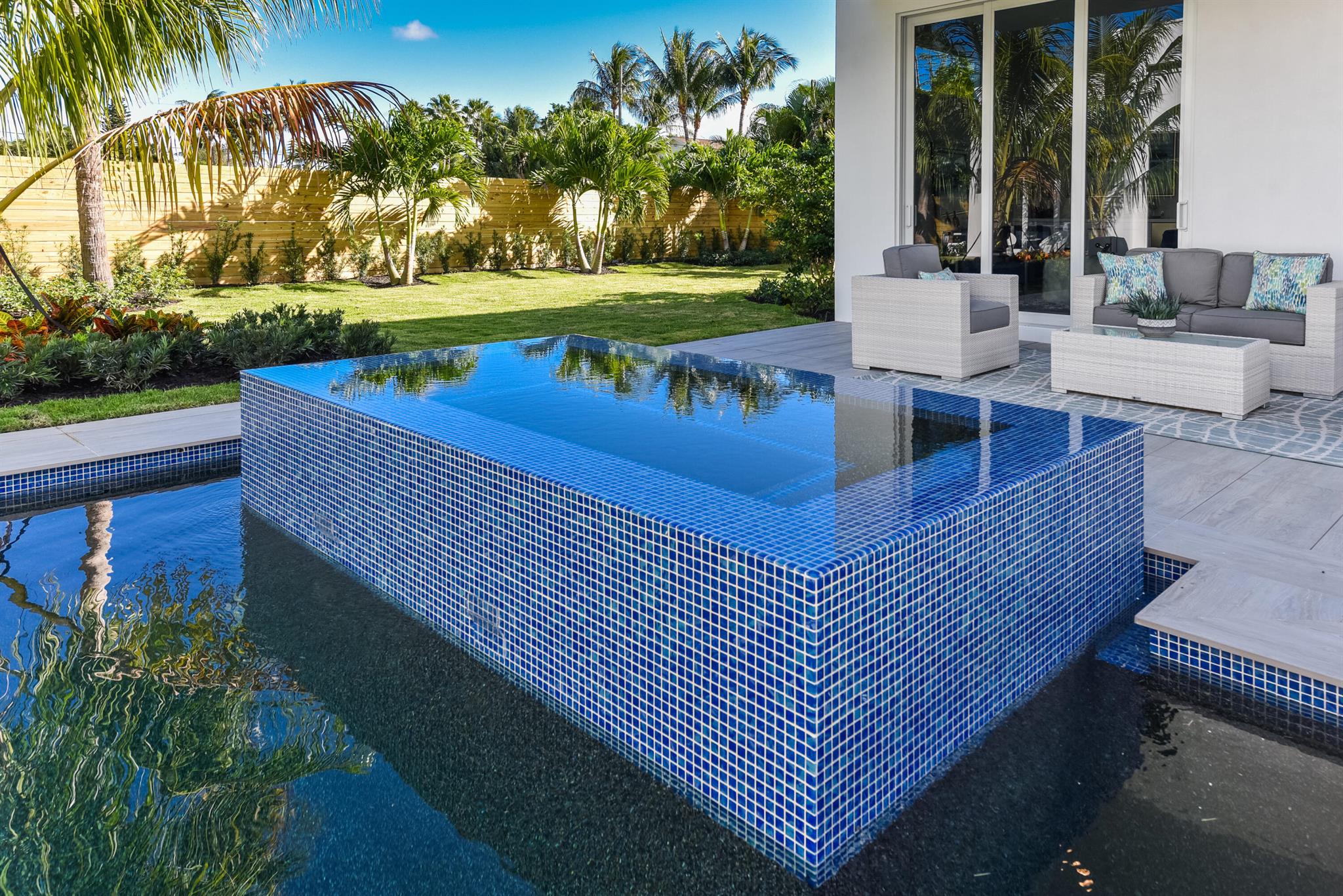 Homes for sale in Fort Lauderdale, FL | 2627 Ne 14Th Street, Fort Lauderdale, FL 33304 | MLS# R11066915