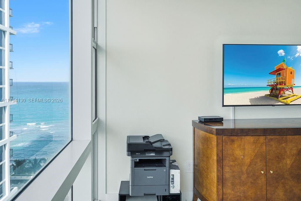 Central Carillon Beach Co