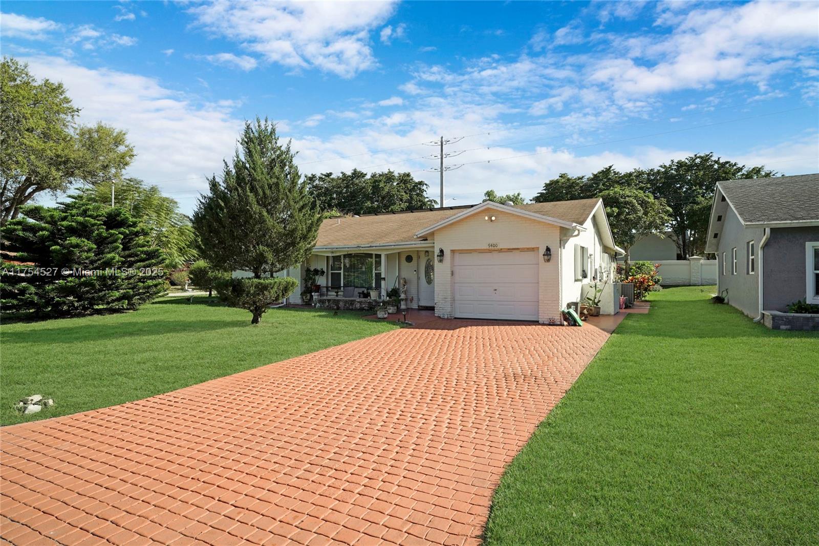 Homes for sale in Tamarac, FL | 9400 Nw 70th St, Tamarac, FL 33321 | MLS# A11754527