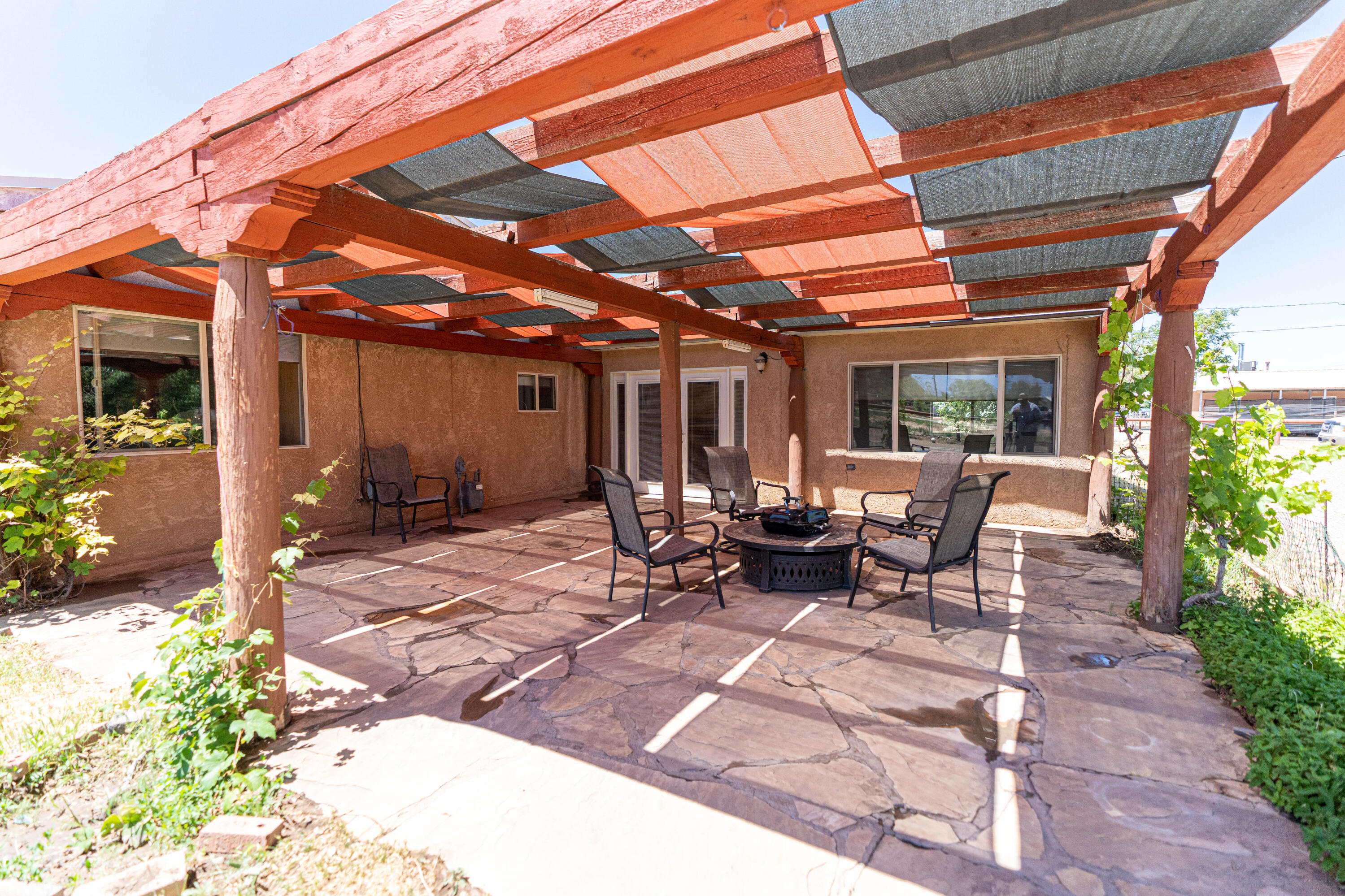 Homes for sale in Los Ranchos, NM | 604 Ortega Rd Nw, Los Ranchos, NM 87114 | MLS# 1078944