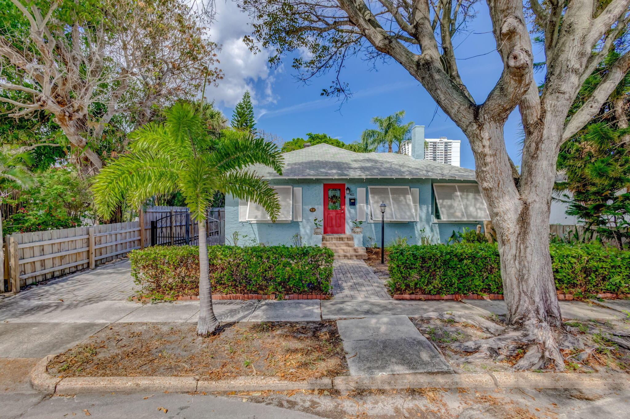 411 51st Street West Palm Beach FL 33407 | R11067233