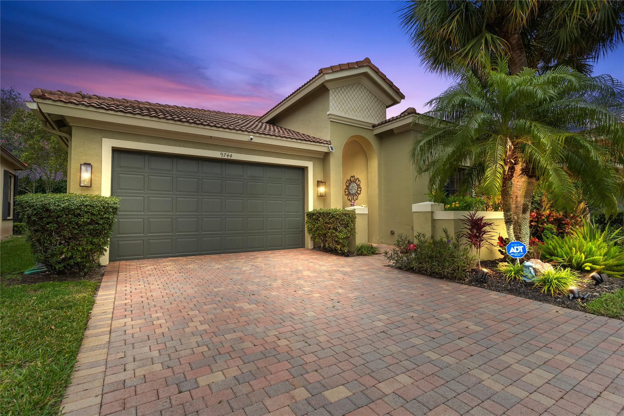 9744 Isles Cay Drive Delray Beach FL 33446 | F10489169