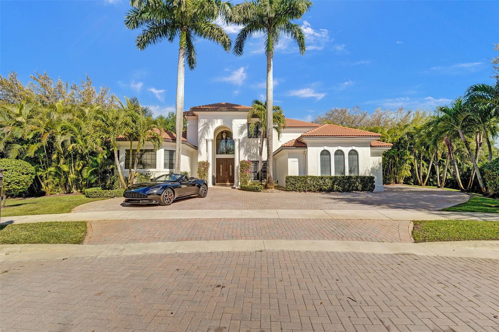 12402 Grand Oaks Dr Davie FL 33330 | F10489914