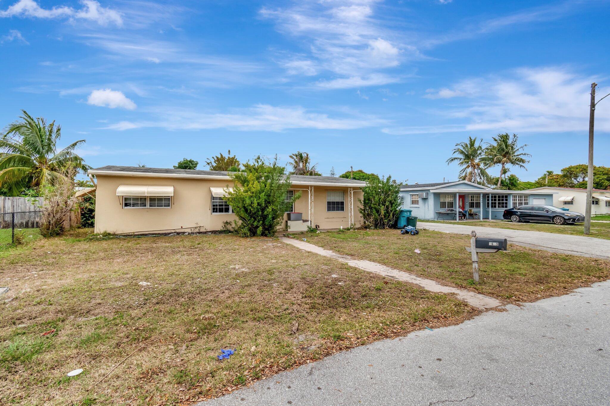 2639 Ne 4th Court Boynton Beach FL 33435 | R11067503