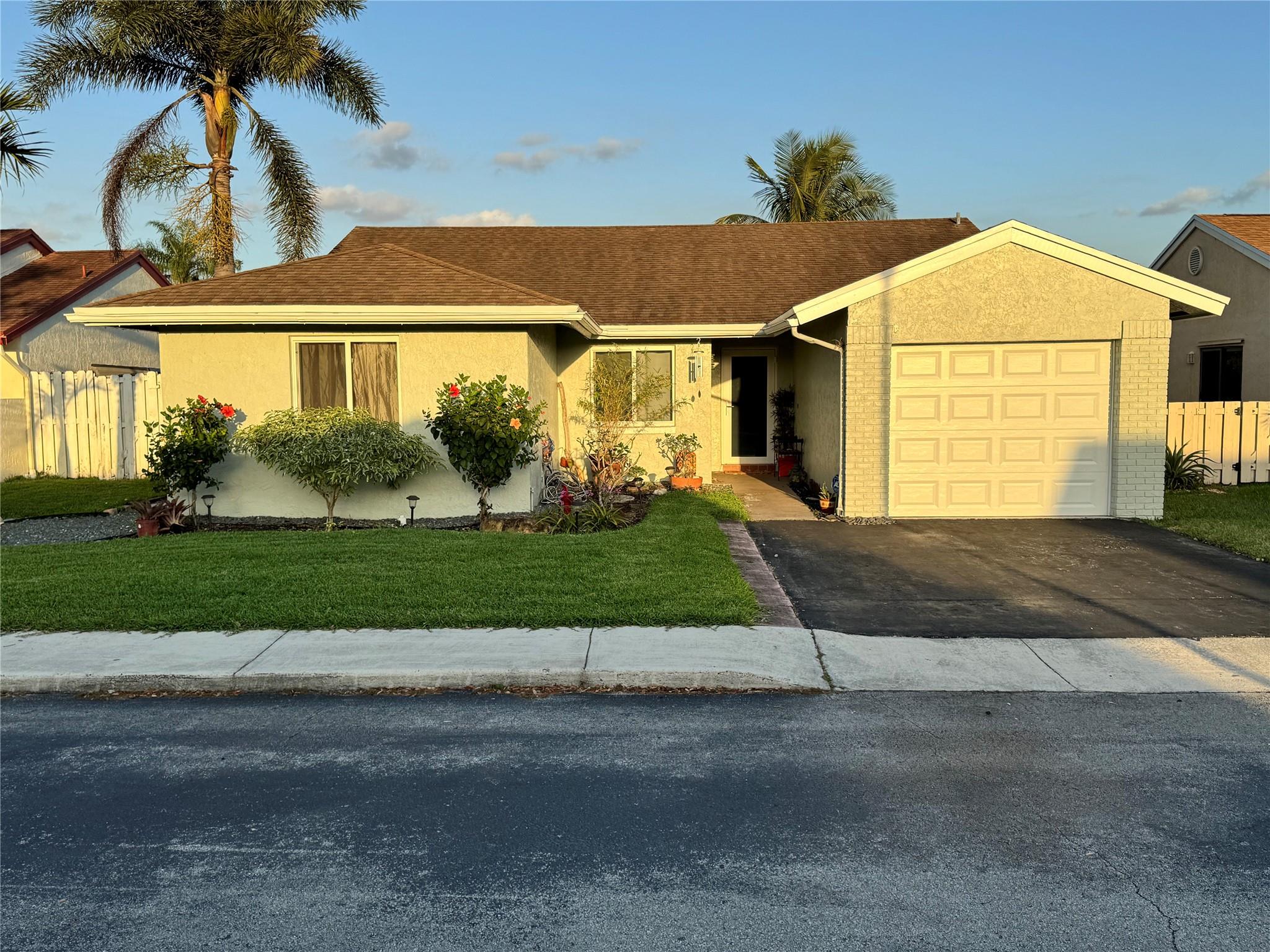 670 Shiloh Ter Davie FL 33325 | F10490096