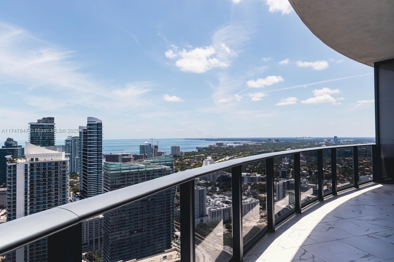 45 SW 9th St #4703, Miami FL 33130