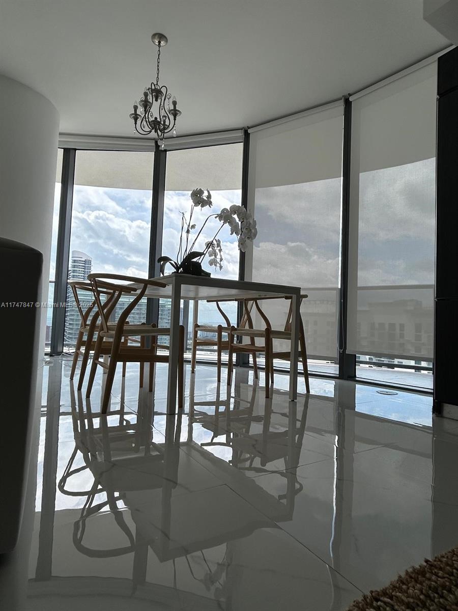 45 SW 9th St #4703, Miami FL 33130
