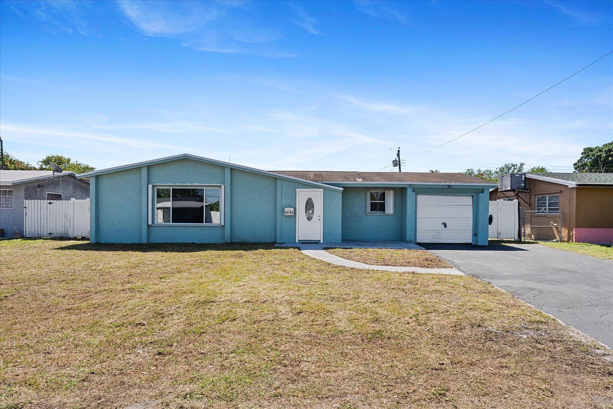 6560 Hayes Street Hollywood FL 33024 | R11067739