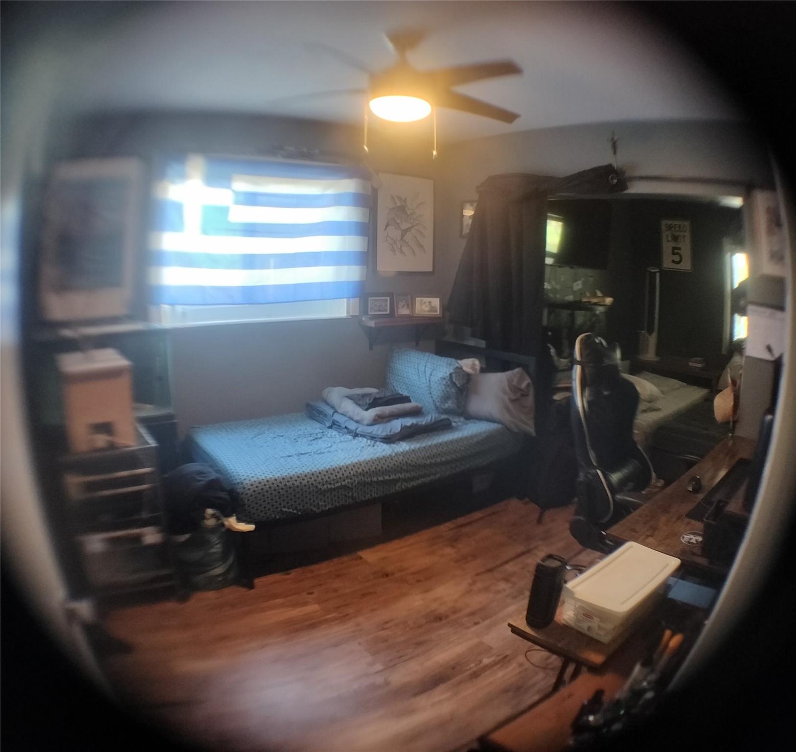 Separate sitting area at north end of bedroom or could provide separation for 2 children.